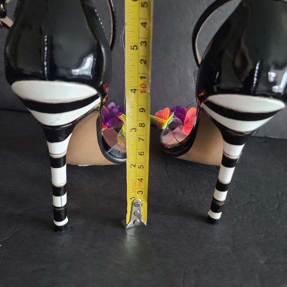 Betsey Johnson Landyn flower casual heels pump sz .7 - Picture 5 of 11